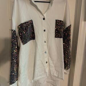 Plus size women’s XXL (2X) sparkle bling fall concert button up jacket.